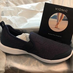 NIB Vionic Women’s Slip-on Sneakers